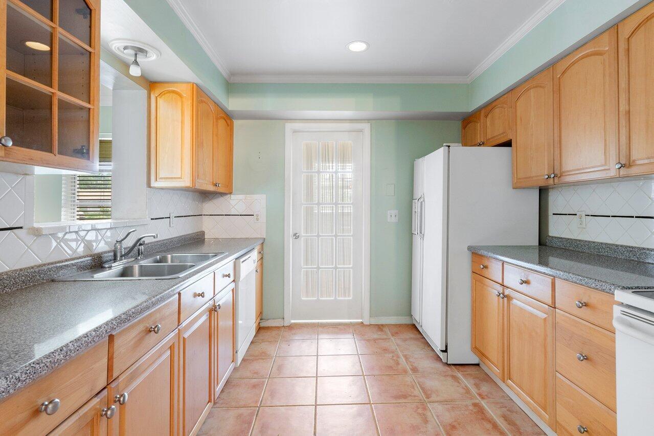 1701 N Swinton Avenue, Delray Beach FL, 33444