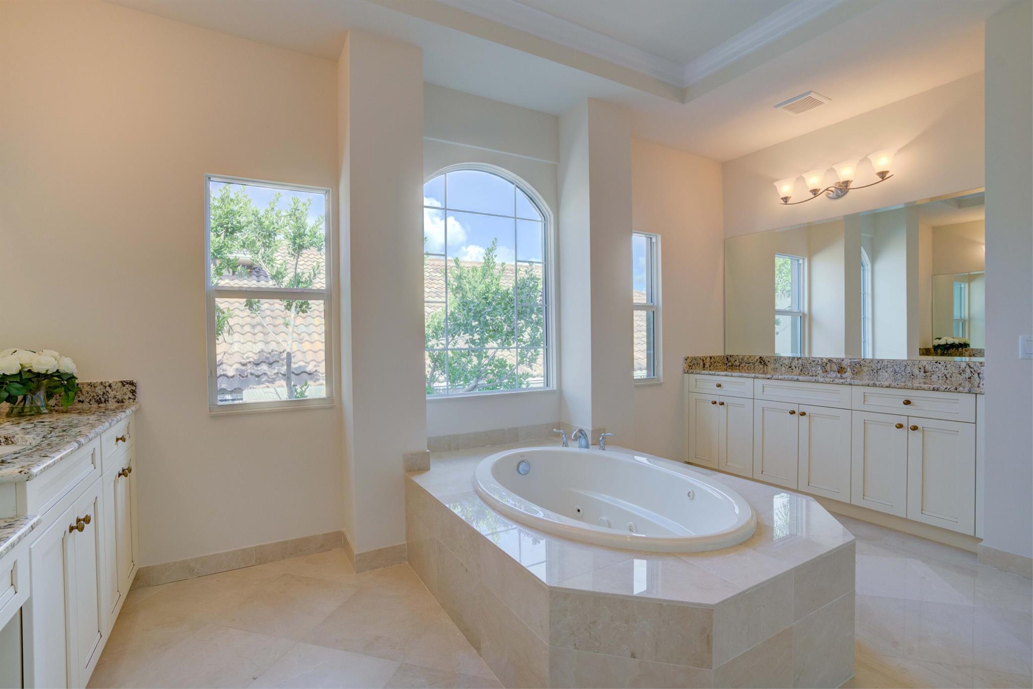 1717 W Hemingway Drive, Juno Beach FL, 33408