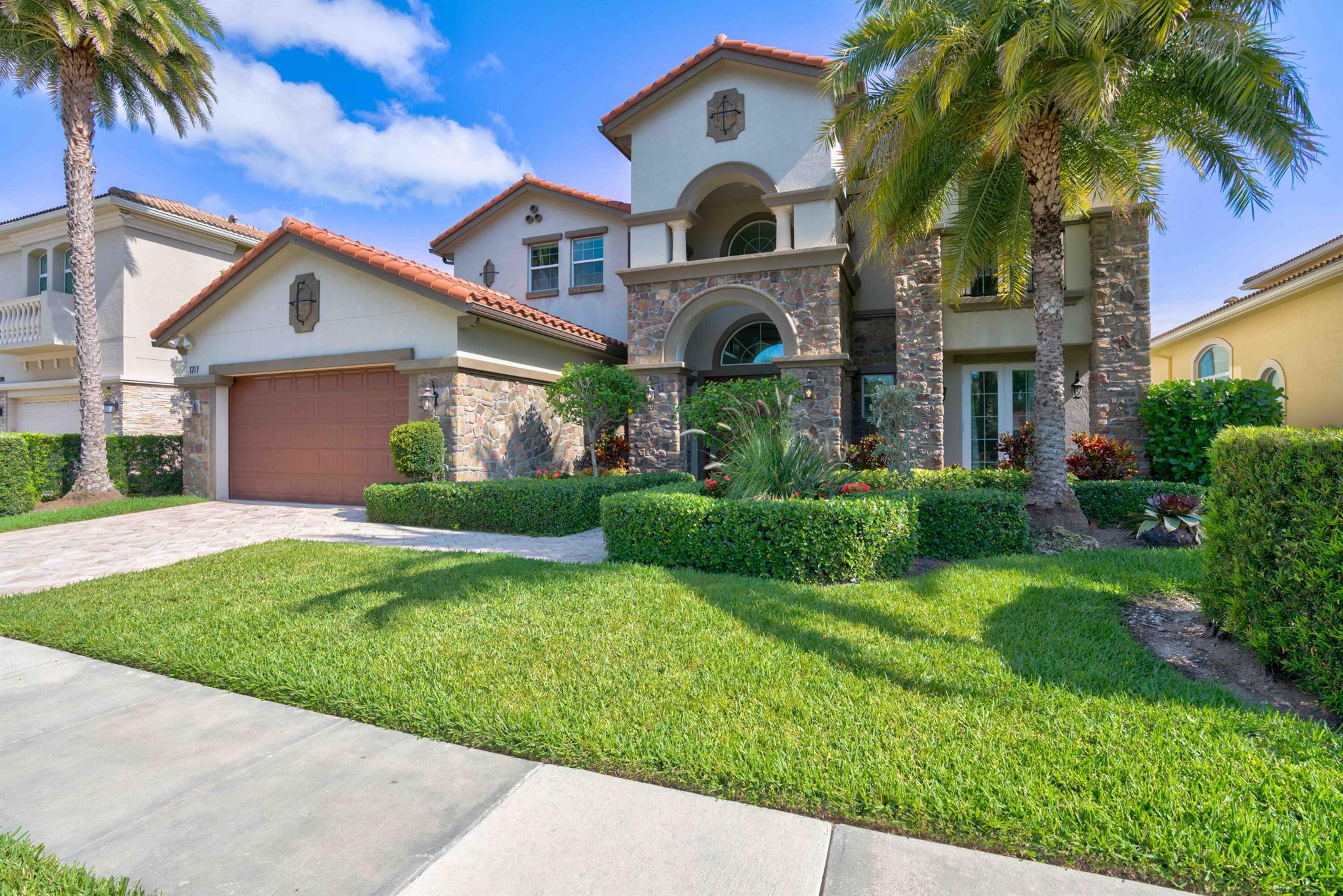1717 W Hemingway Drive, Juno Beach FL, 33408