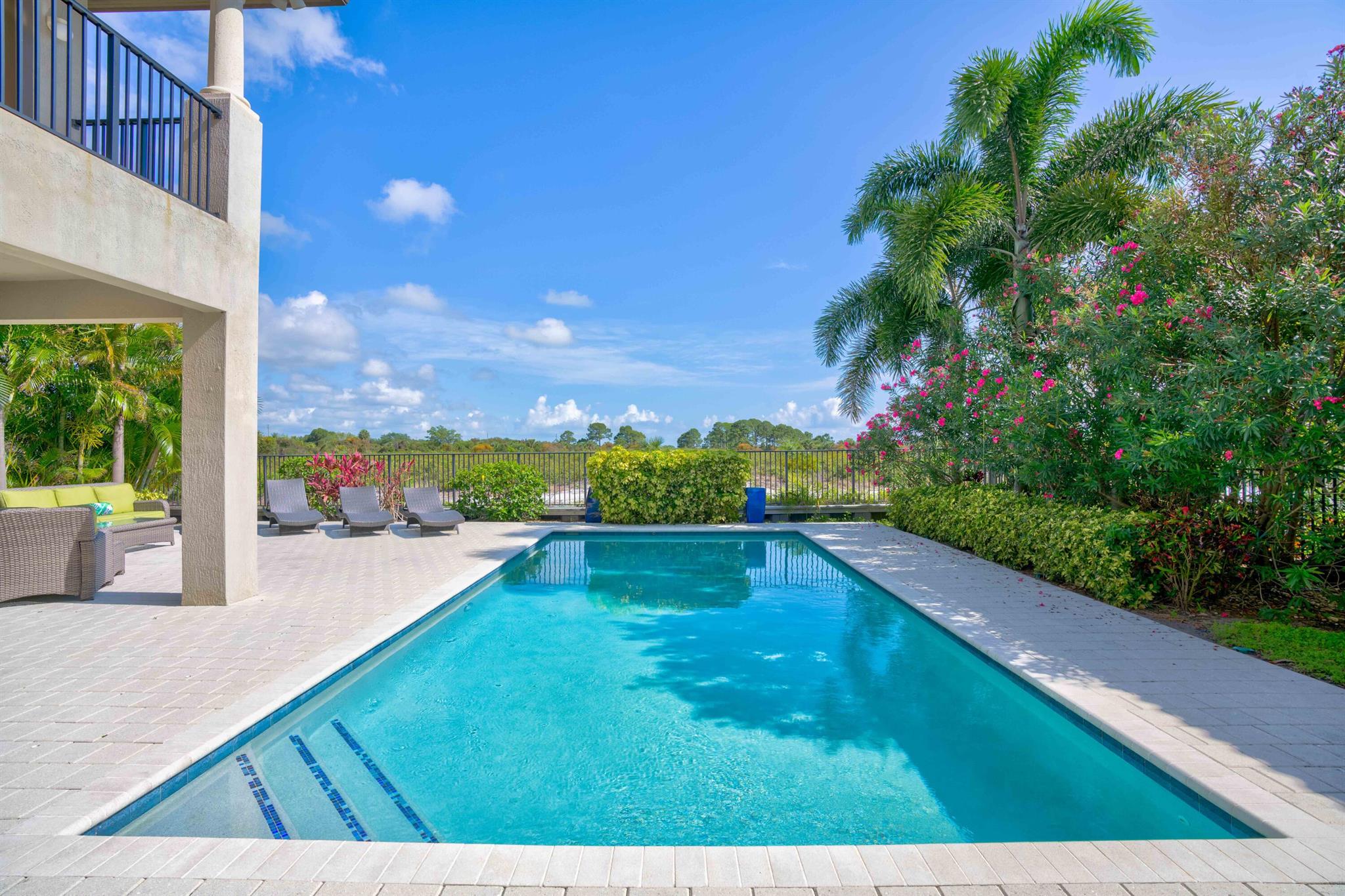 1717 W Hemingway Drive, Juno Beach FL, 33408