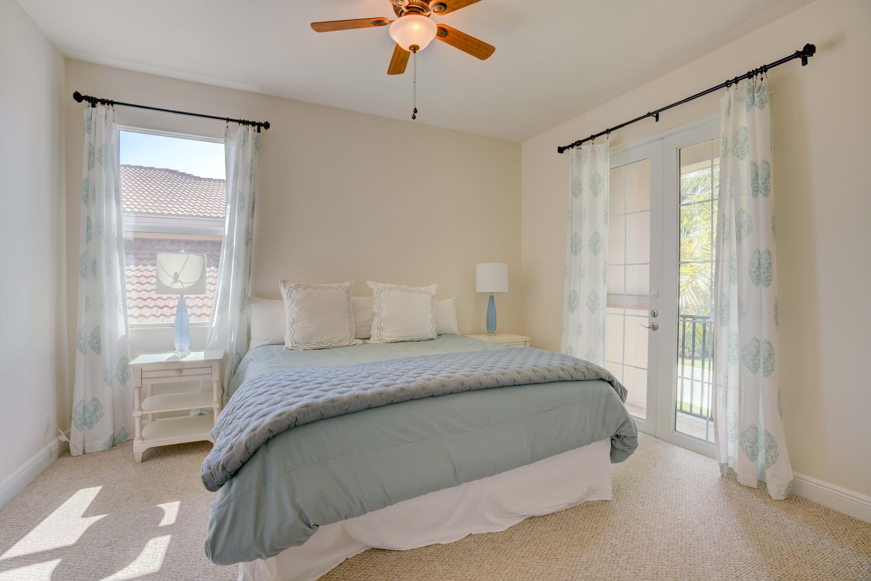 1717 W Hemingway Drive, Juno Beach FL, 33408