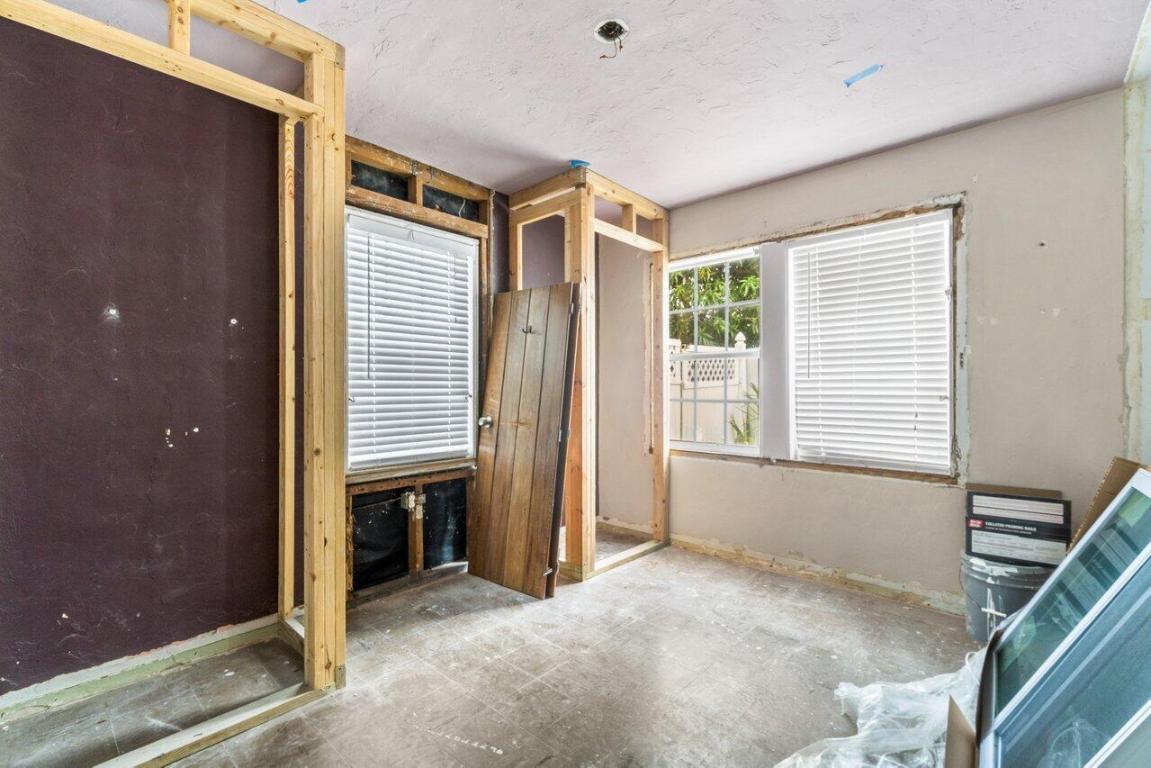 512 49th Street, West Palm Beach FL, 33407