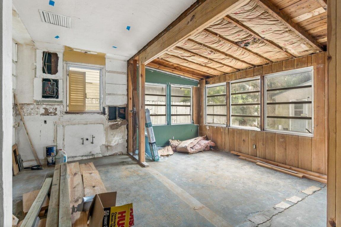 512 49th Street, West Palm Beach FL, 33407