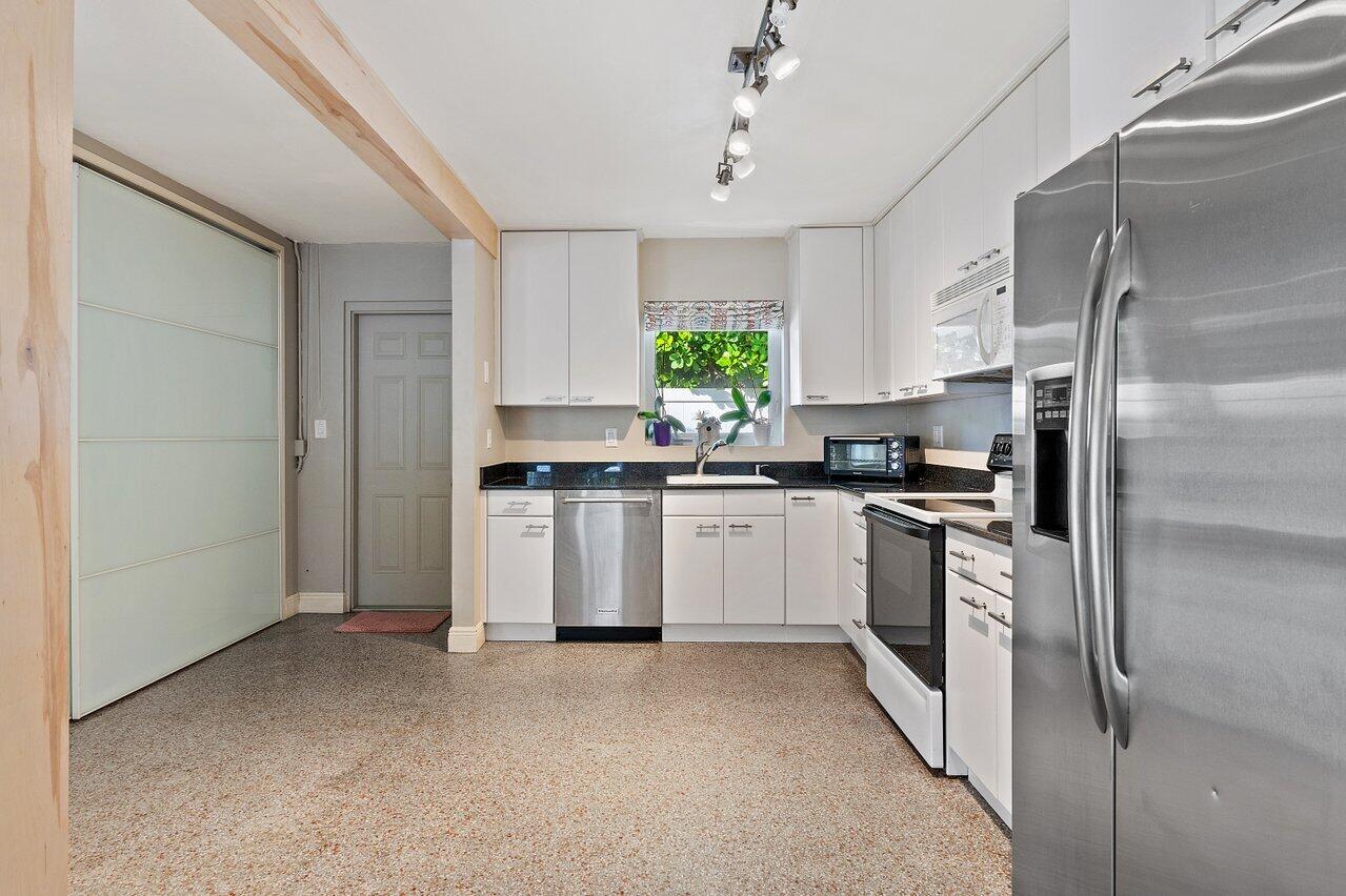 101 NE 11th Street, Delray Beach FL, 33444