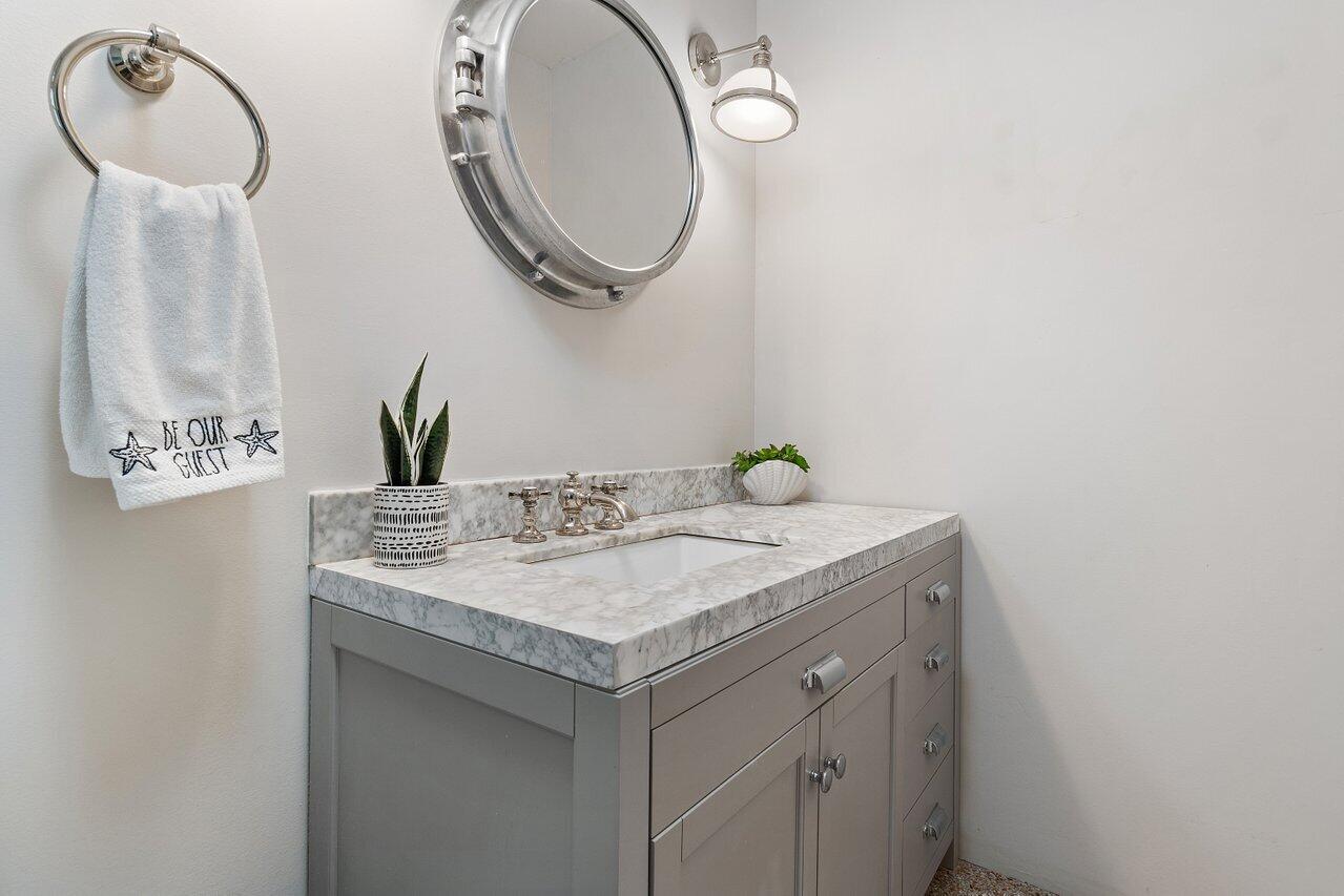 101 NE 11th Street, Delray Beach FL, 33444