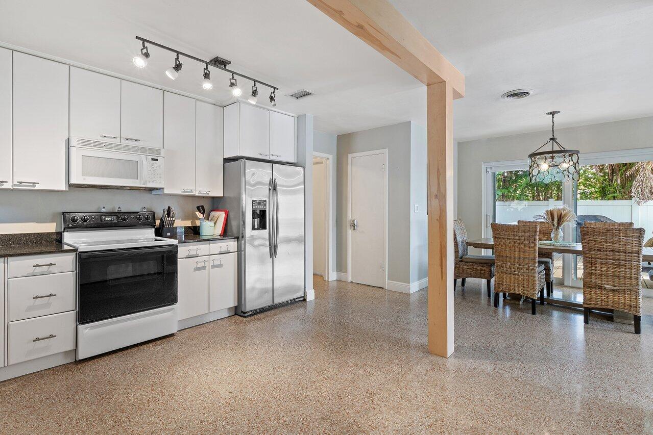 101 NE 11th Street, Delray Beach FL, 33444