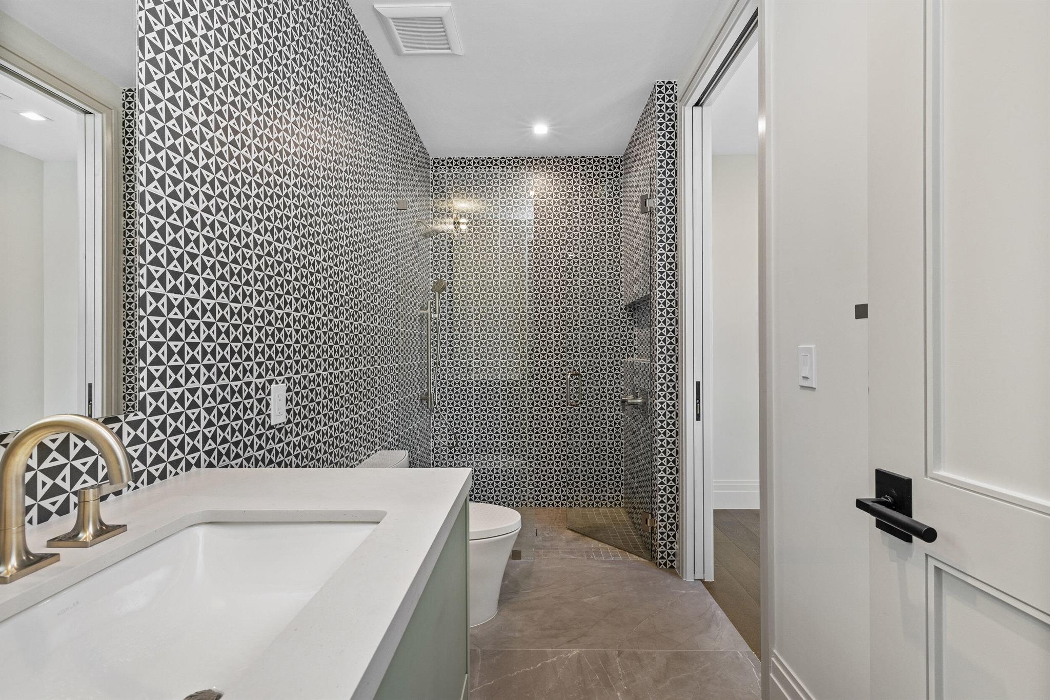 814 Palm Trail, Delray Beach FL, 33483