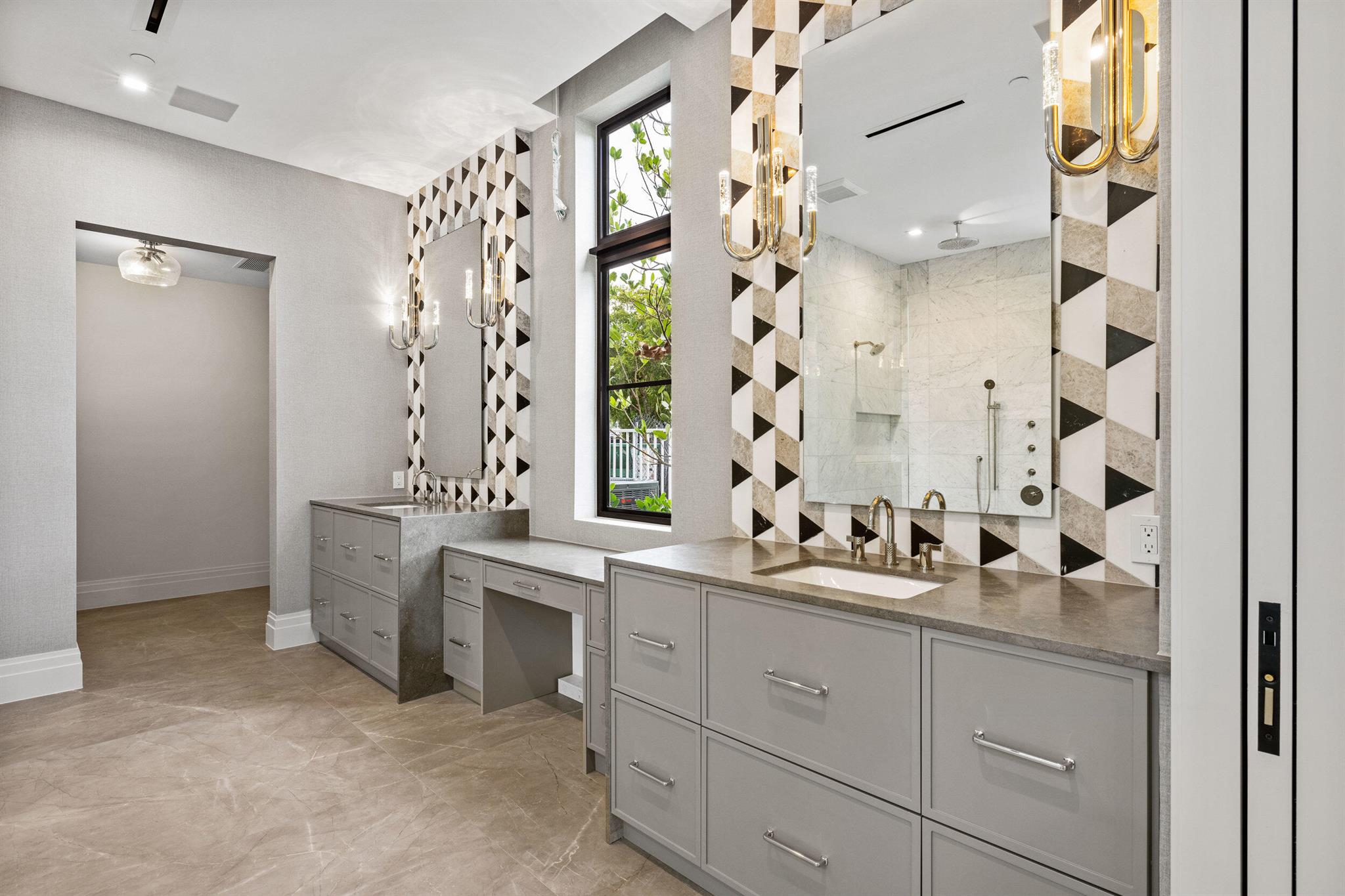 814 Palm Trail, Delray Beach FL, 33483