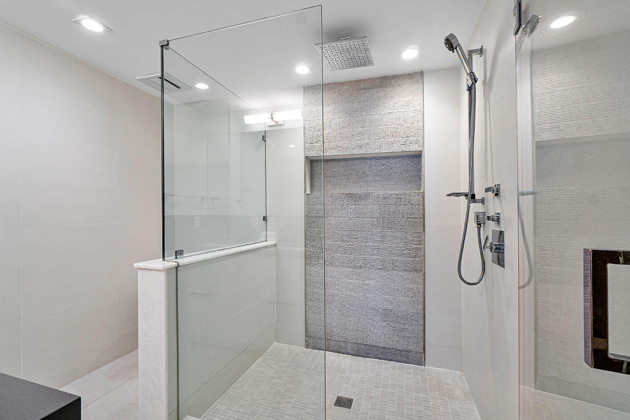 3604 S Ocean Boulevard 107