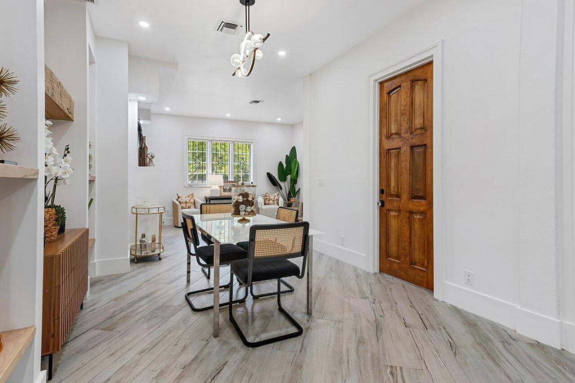 816 Park Place, West Palm Beach FL, 33401