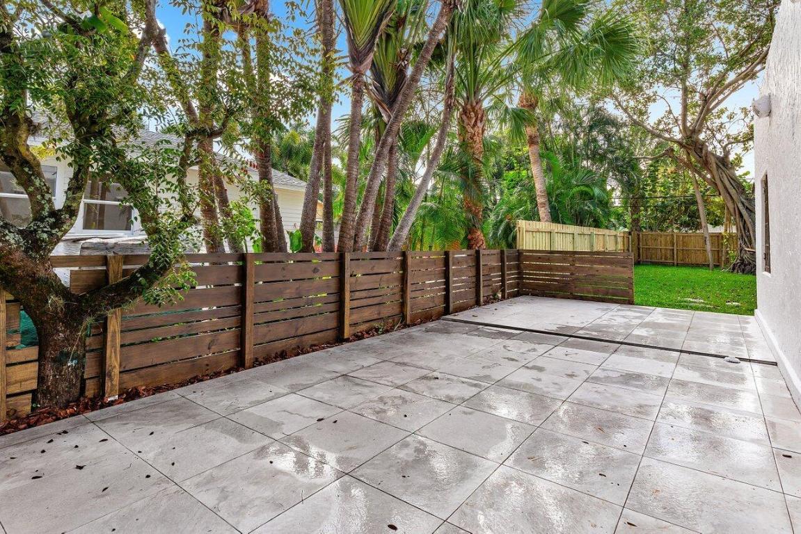 816 Park Place, West Palm Beach FL, 33401