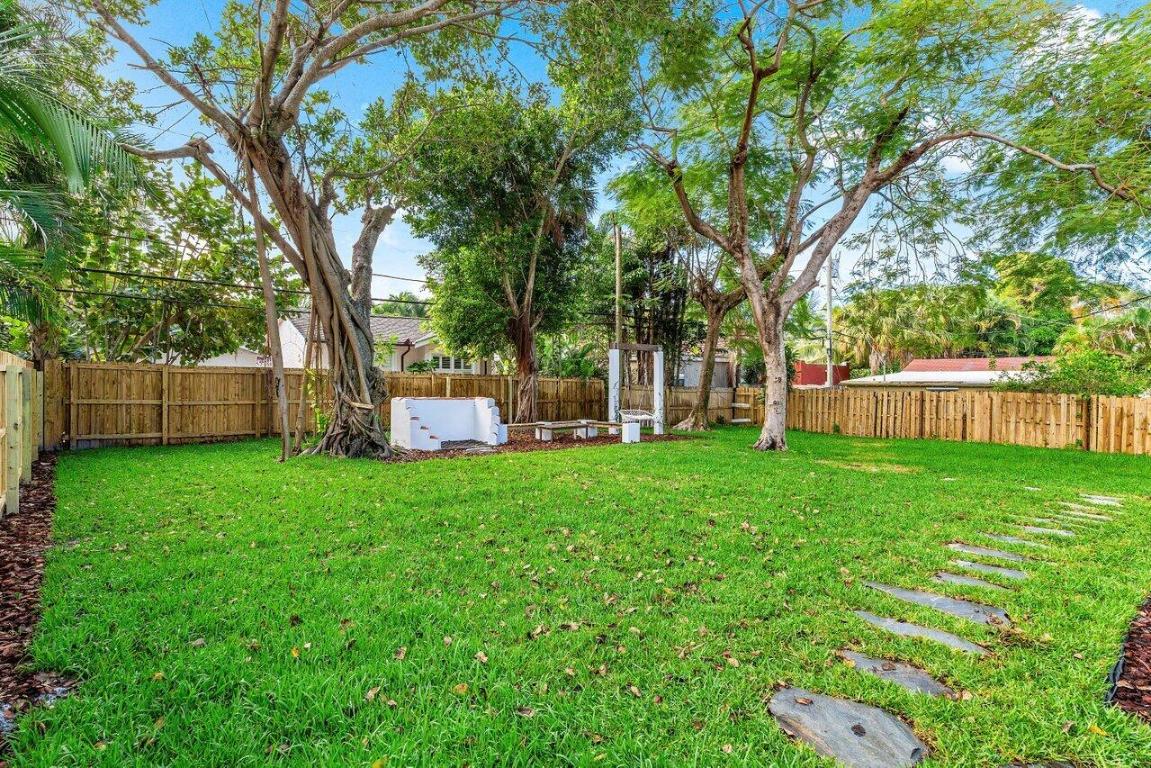 816 Park Place, West Palm Beach FL, 33401