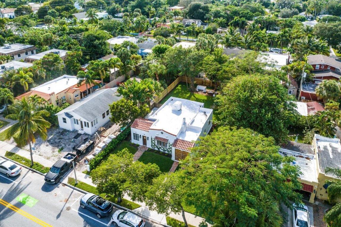 816 Park Place, West Palm Beach FL, 33401