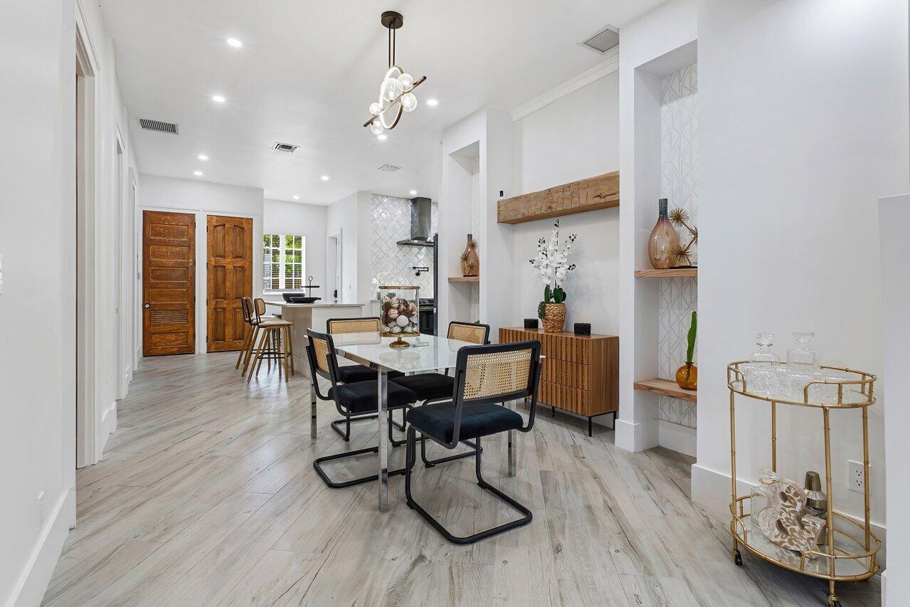 816 Park Place, West Palm Beach FL, 33401