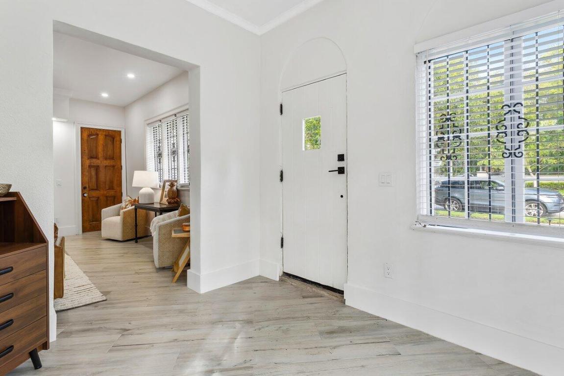 816 Park Place, West Palm Beach FL, 33401