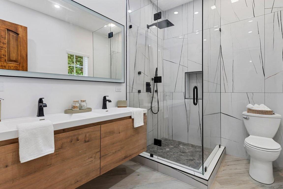 816 Park Place, West Palm Beach FL, 33401