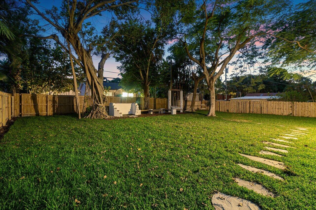 816 Park Place, West Palm Beach FL, 33401