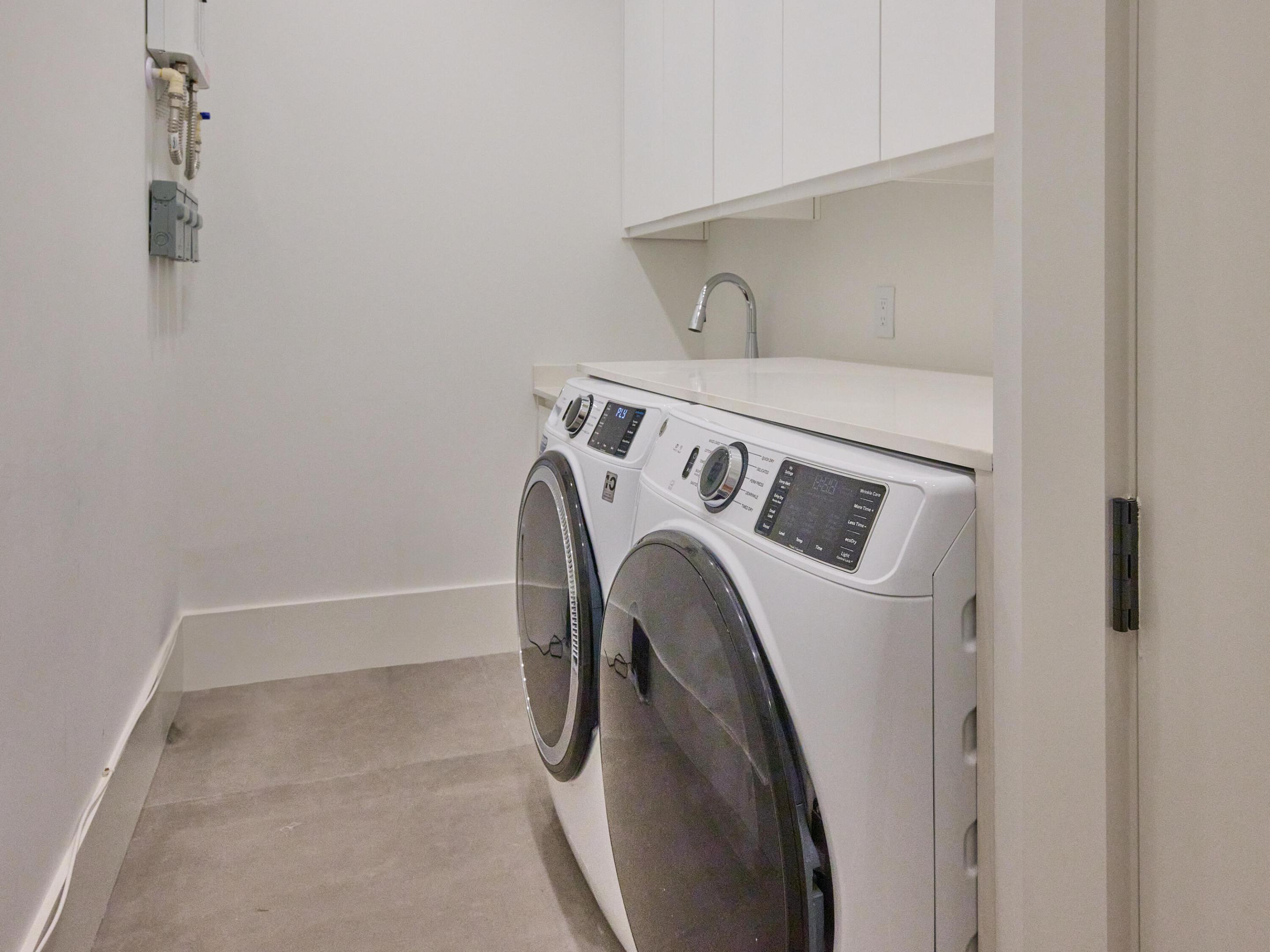 907 NE 2nd Avenue, Delray Beach FL, 33444