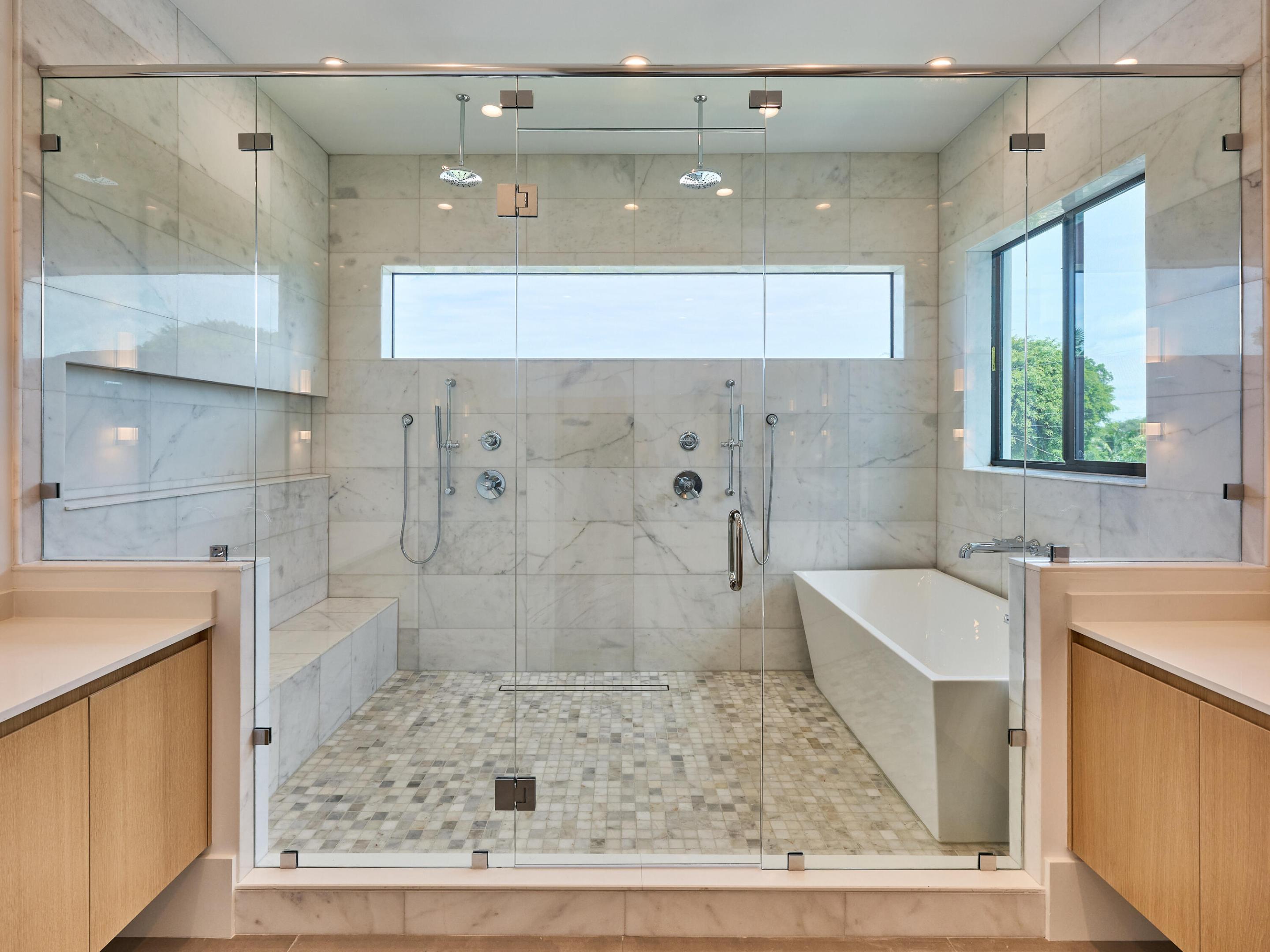 907 NE 2nd Avenue, Delray Beach FL, 33444