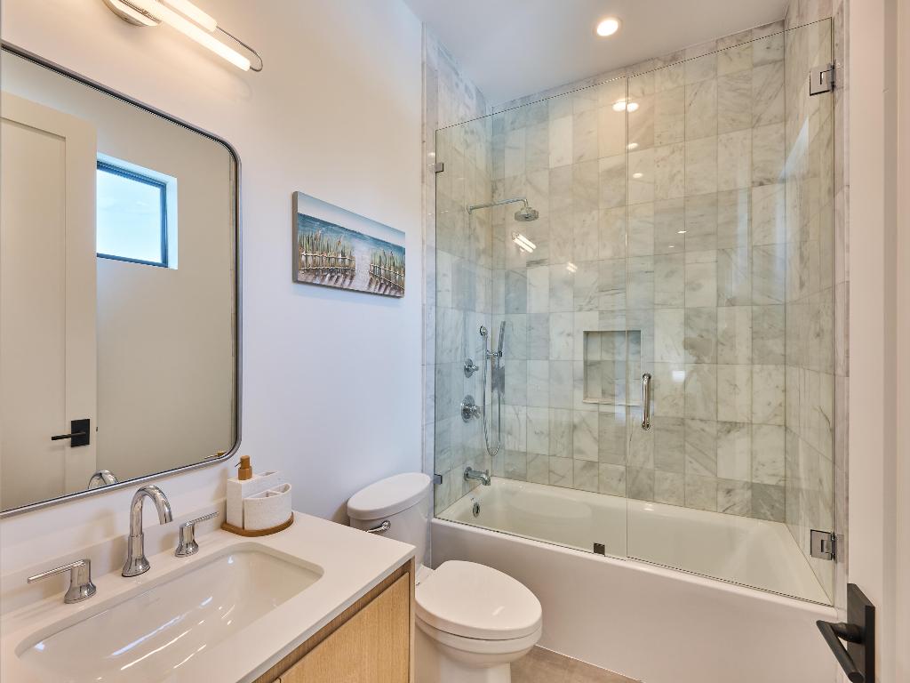 907 NE 2nd Avenue, Delray Beach FL, 33444