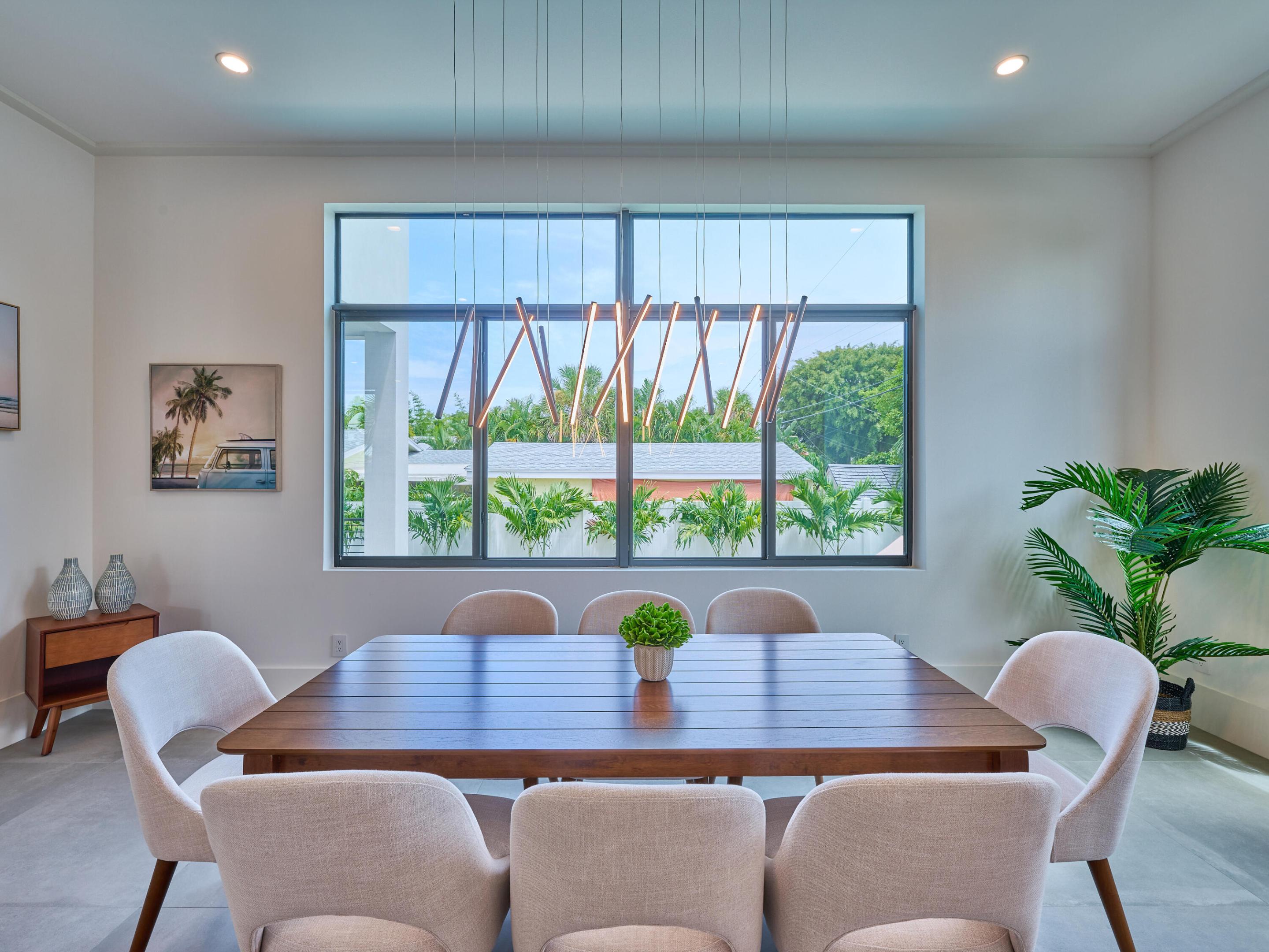 907 NE 2nd Avenue, Delray Beach FL, 33444