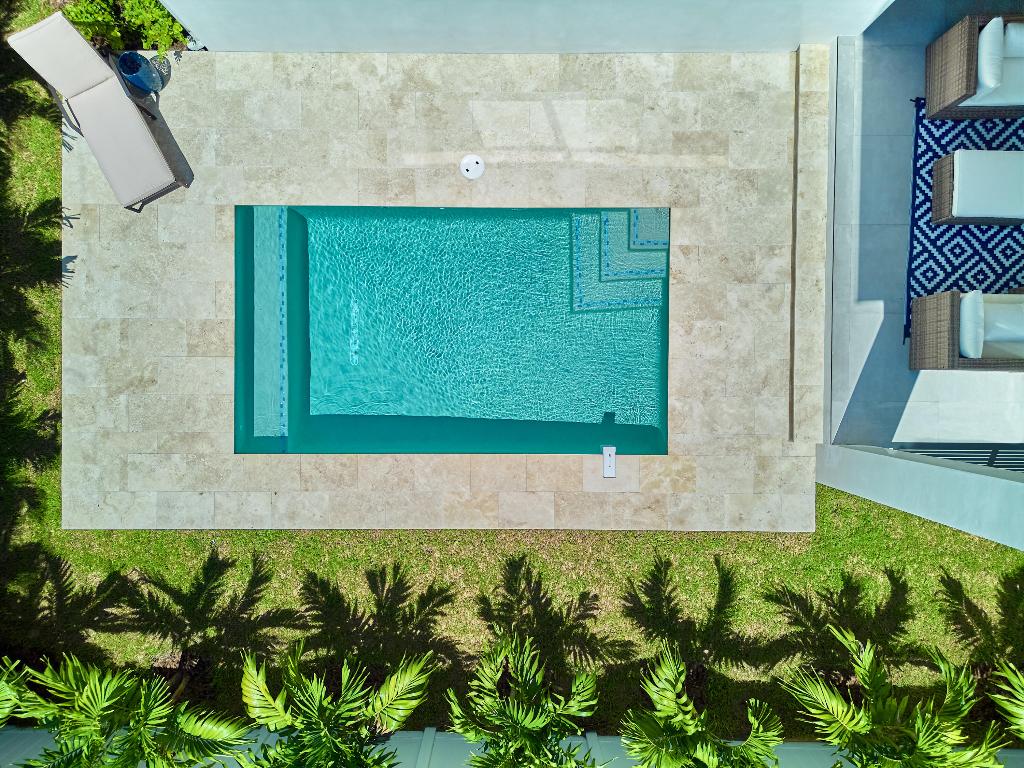 907 NE 2nd Avenue, Delray Beach FL, 33444