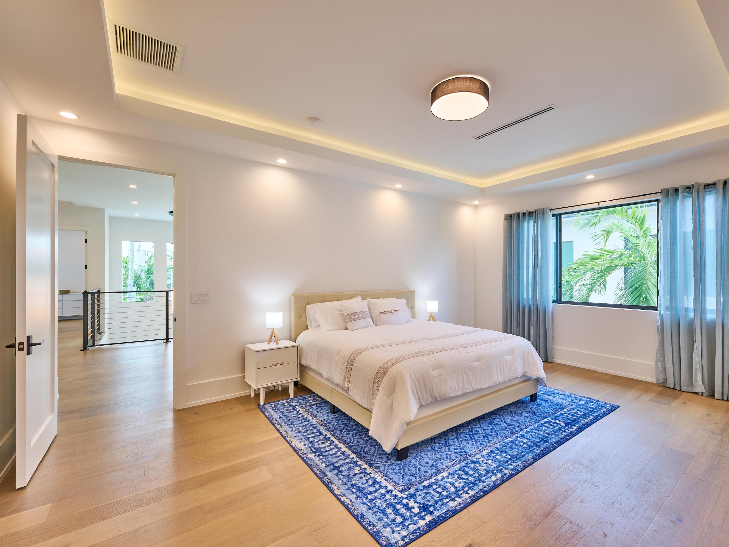 907 NE 2nd Avenue, Delray Beach FL, 33444