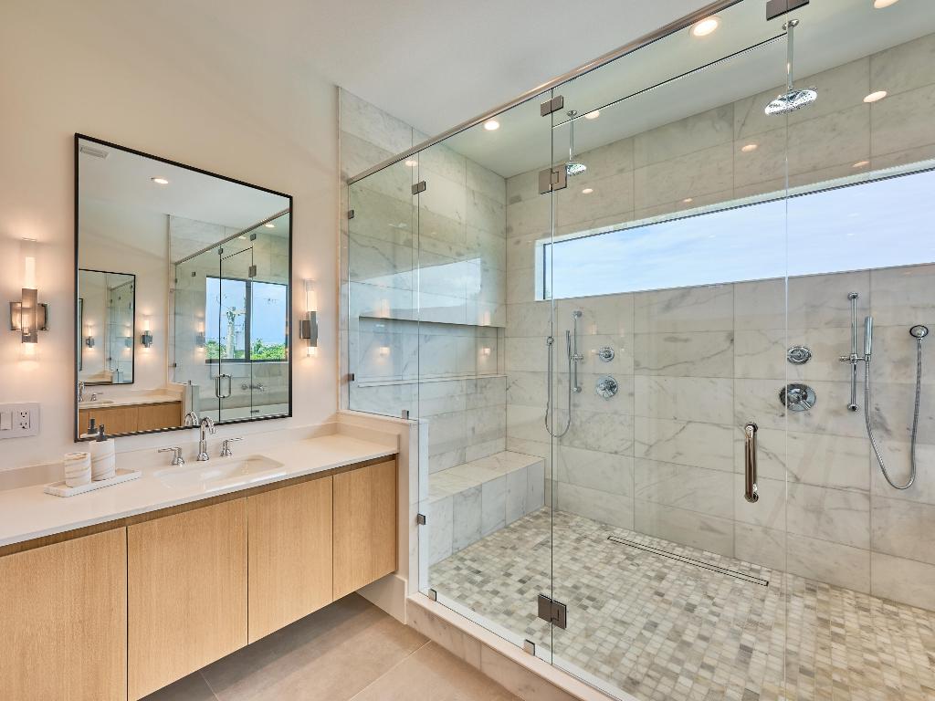 907 NE 2nd Avenue, Delray Beach FL, 33444