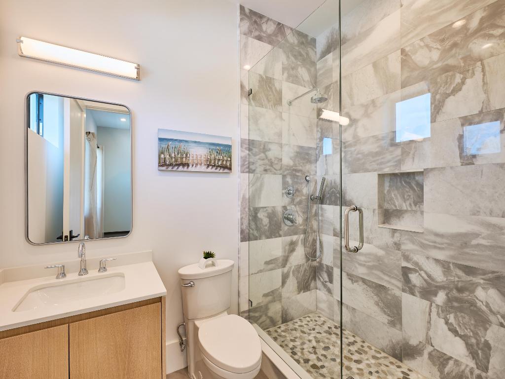 907 NE 2nd Avenue, Delray Beach FL, 33444