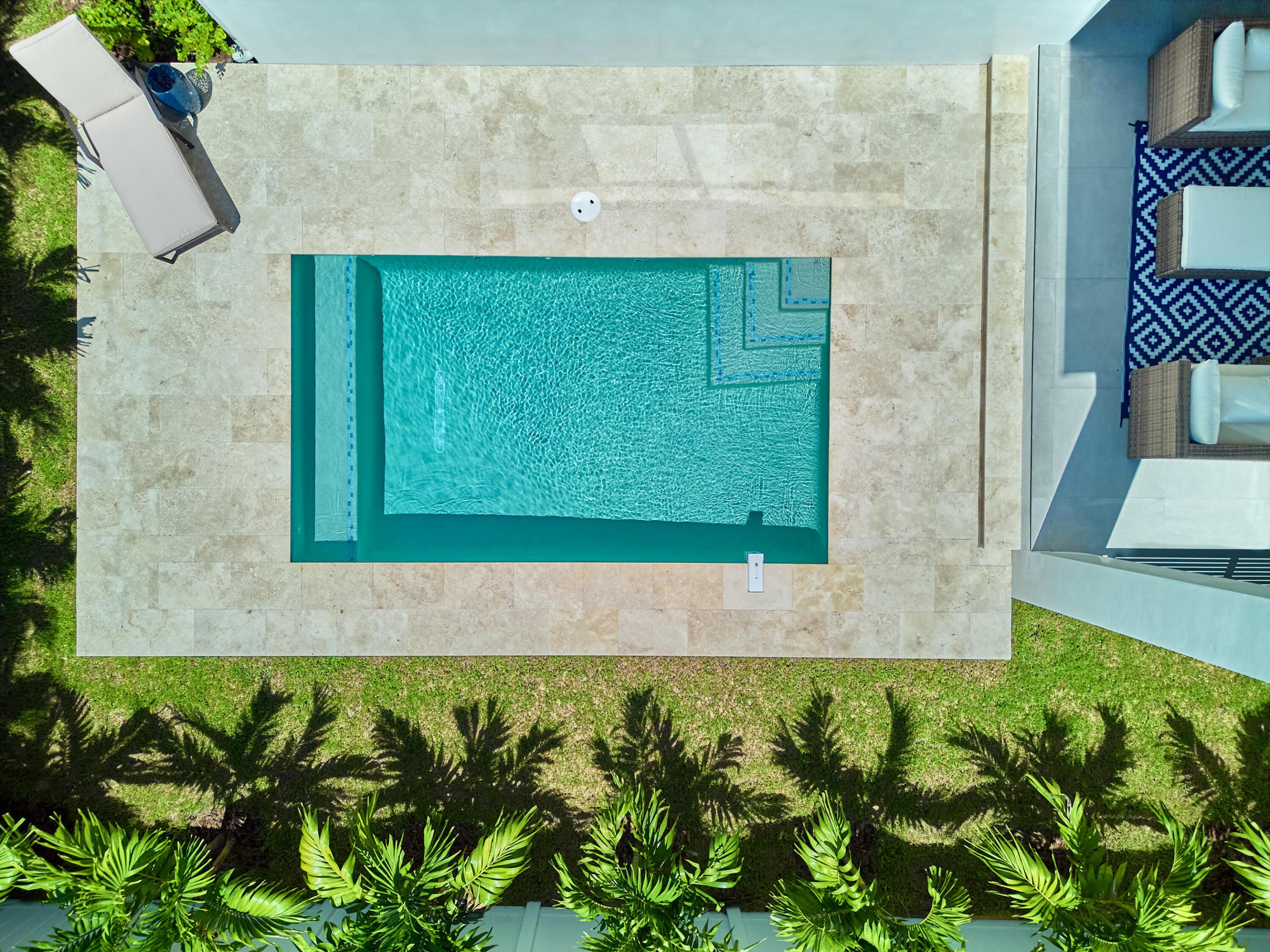 907 NE 2nd Avenue, Delray Beach FL, 33444