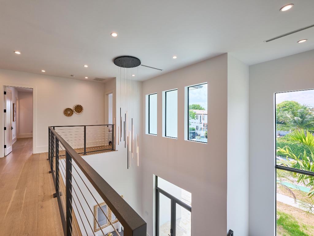 907 NE 2nd Avenue, Delray Beach FL, 33444