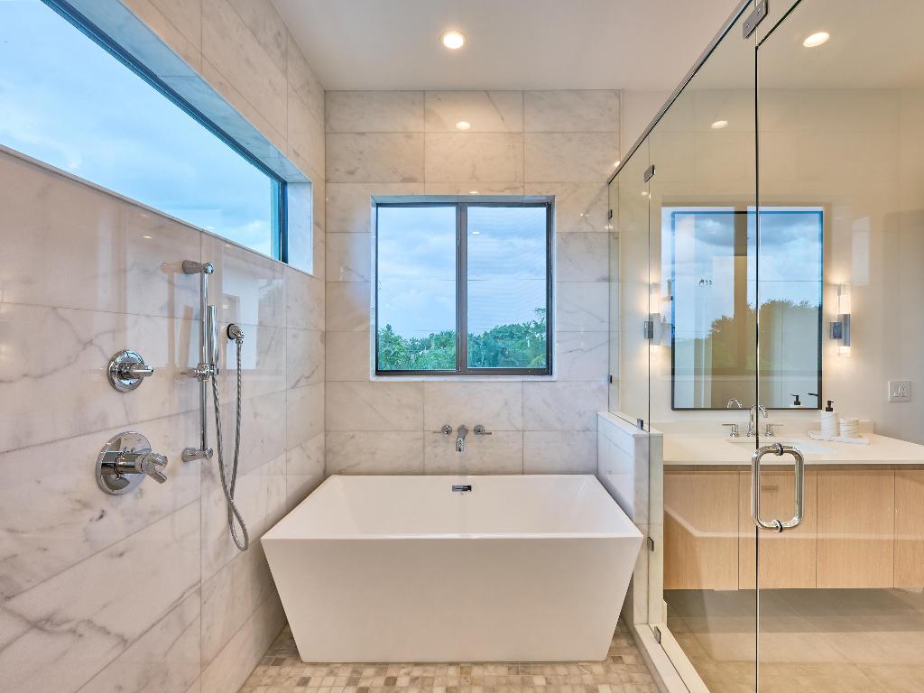 907 NE 2nd Avenue, Delray Beach FL, 33444