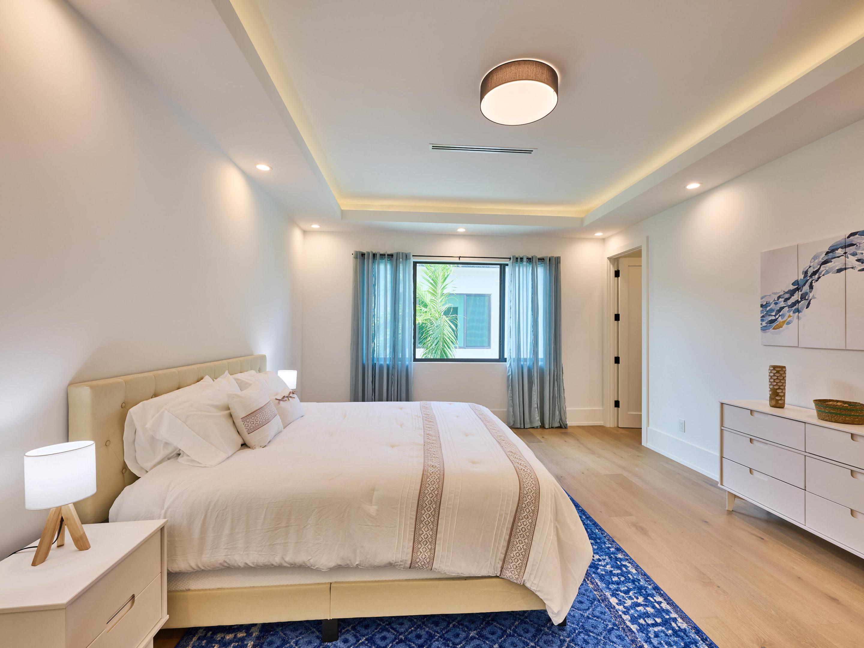 907 NE 2nd Avenue, Delray Beach FL, 33444