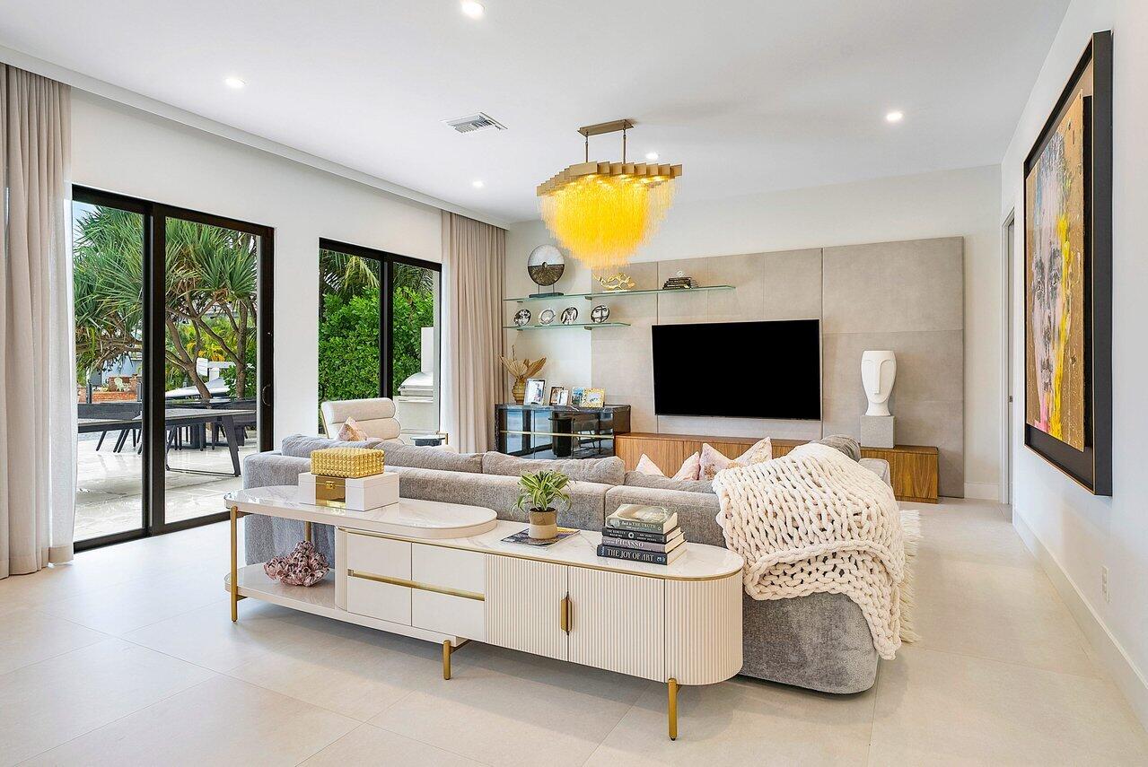 919 Jasmine Drive, Delray Beach FL, 33483