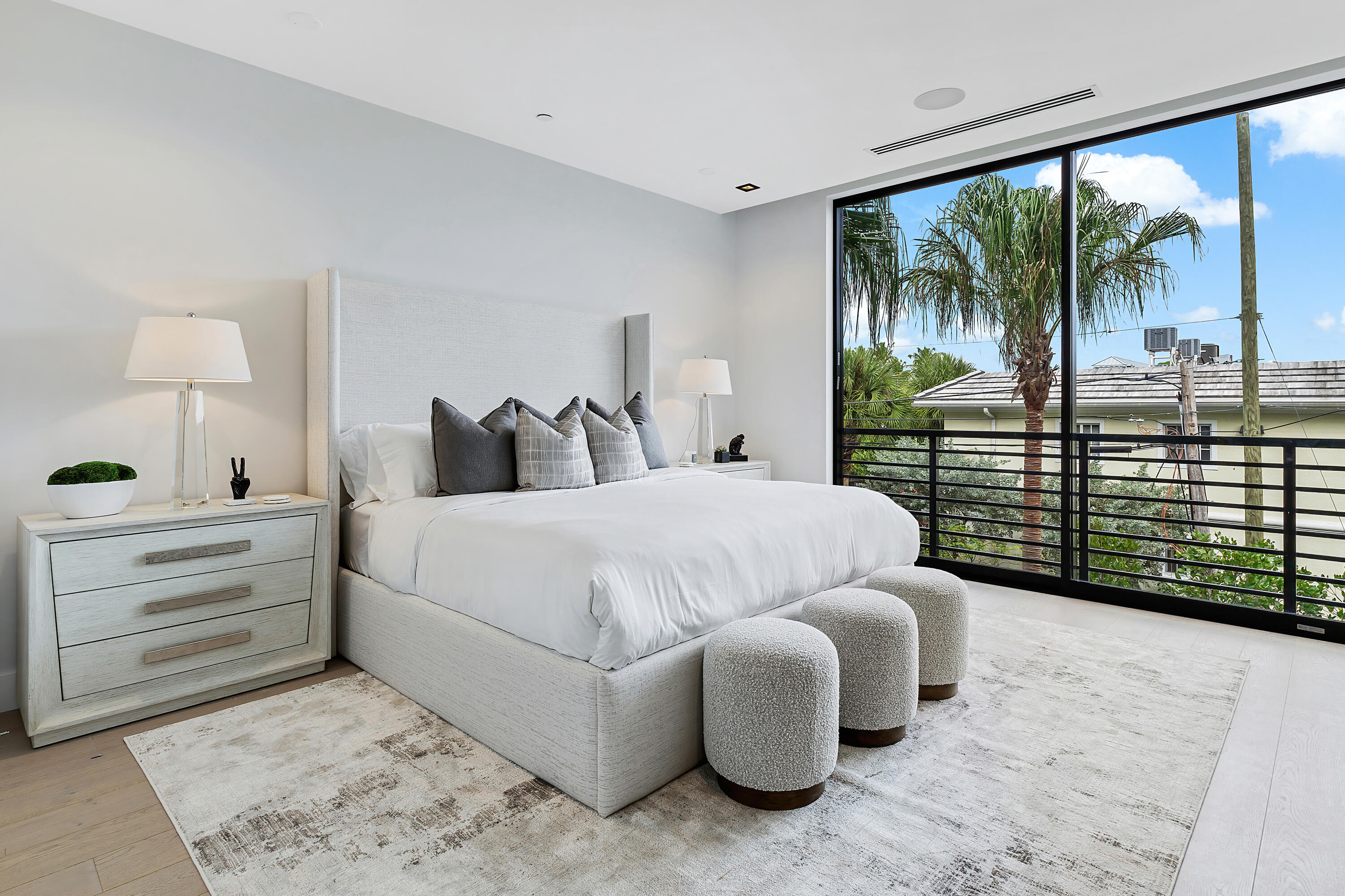 930 Palm Trail, Delray Beach FL, 33483