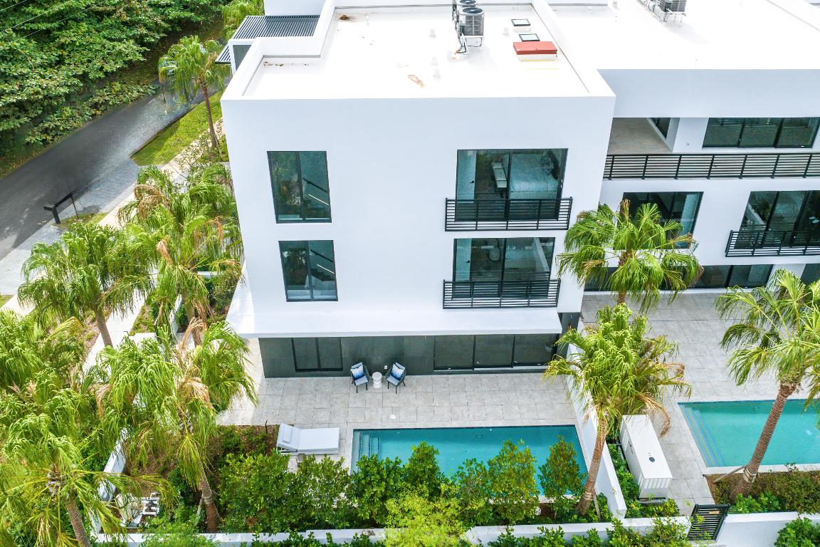 930 Palm Trail, Delray Beach FL, 33483