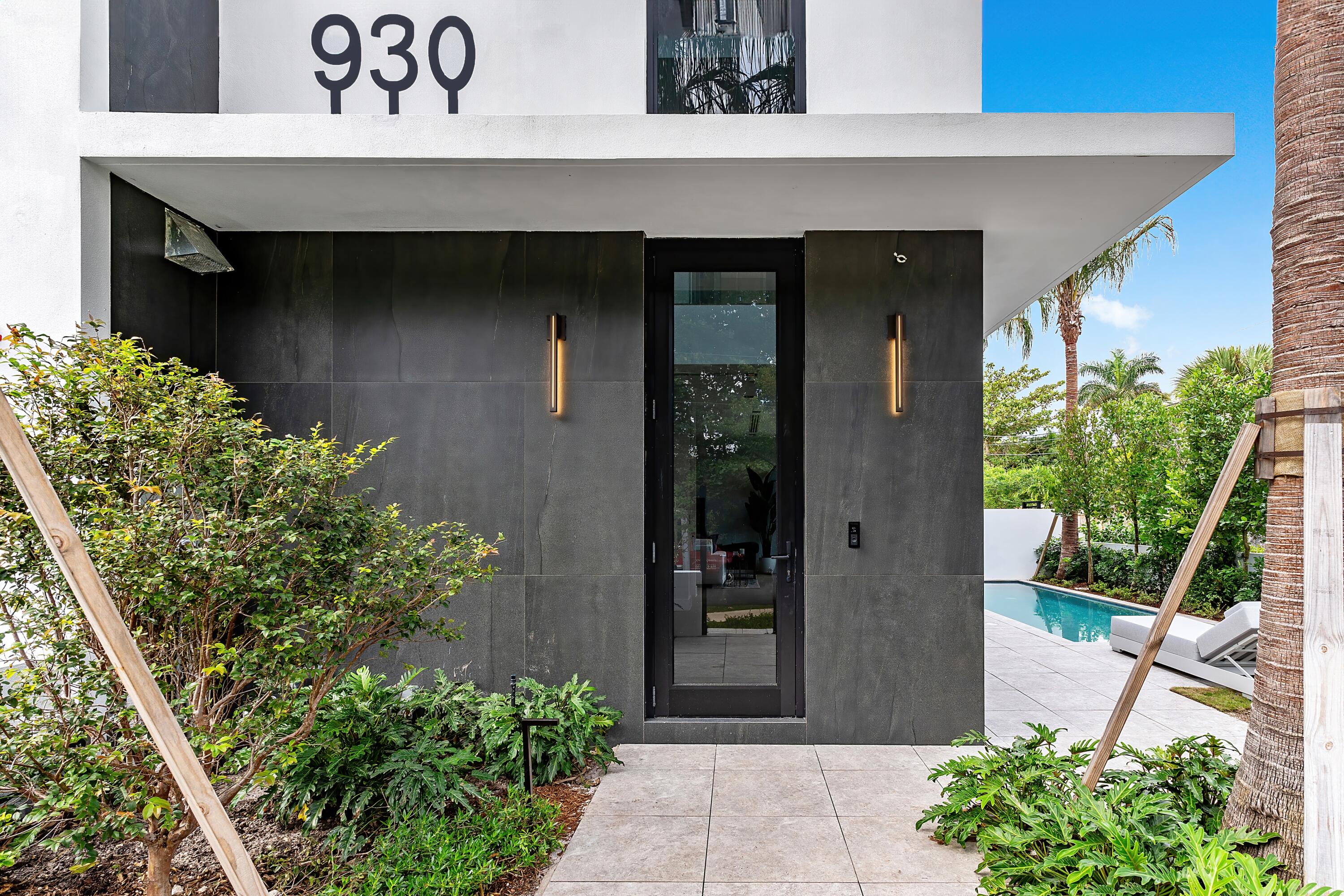 930 Palm Trail, Delray Beach FL, 33483