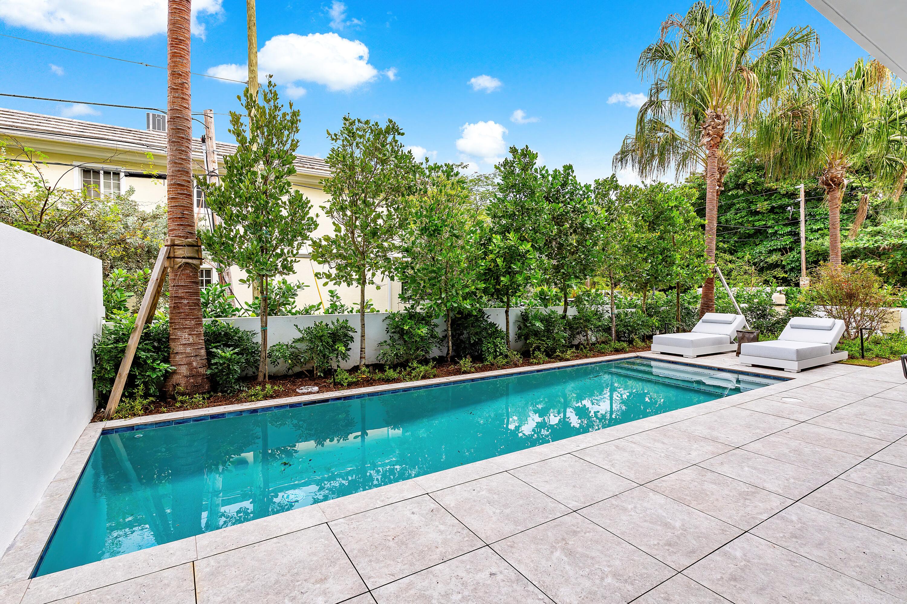 930 Palm Trail, Delray Beach FL, 33483