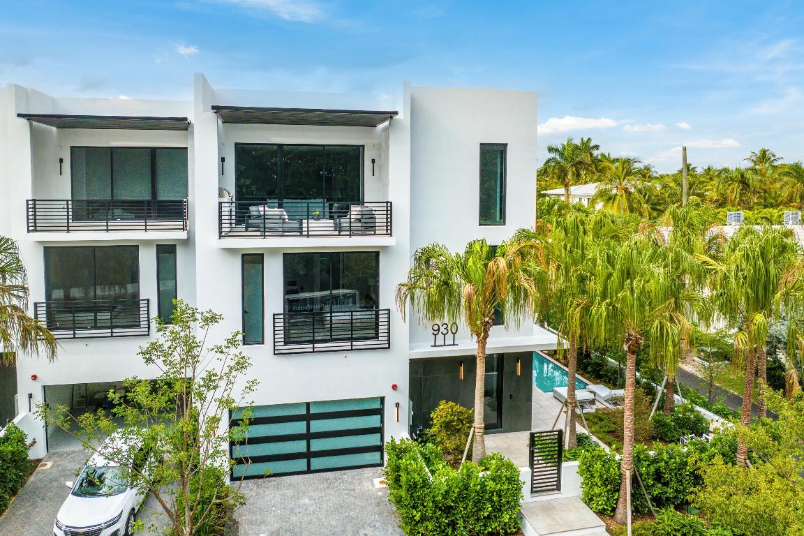 930 Palm Trail, Delray Beach FL, 33483