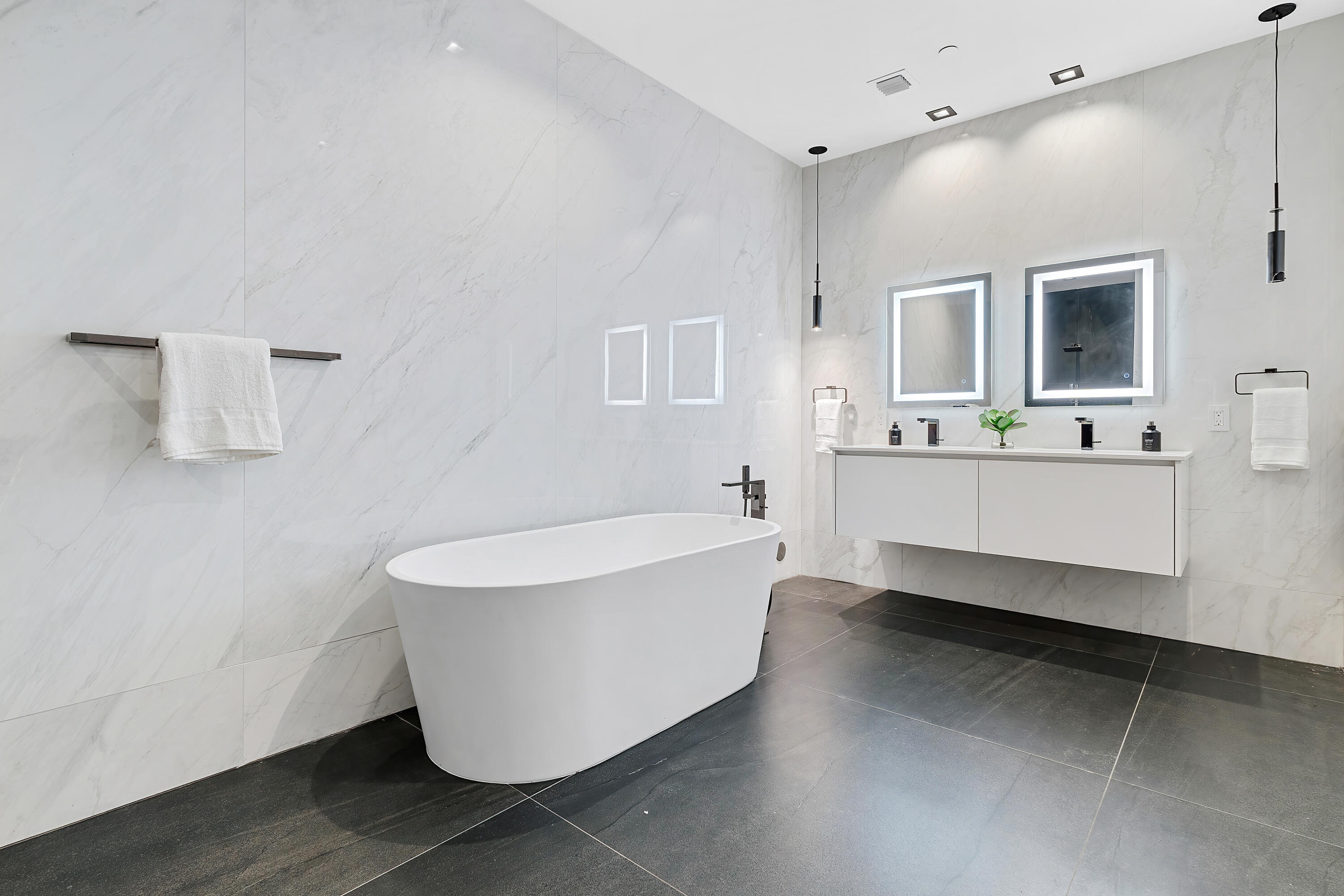 930 Palm Trail, Delray Beach FL, 33483