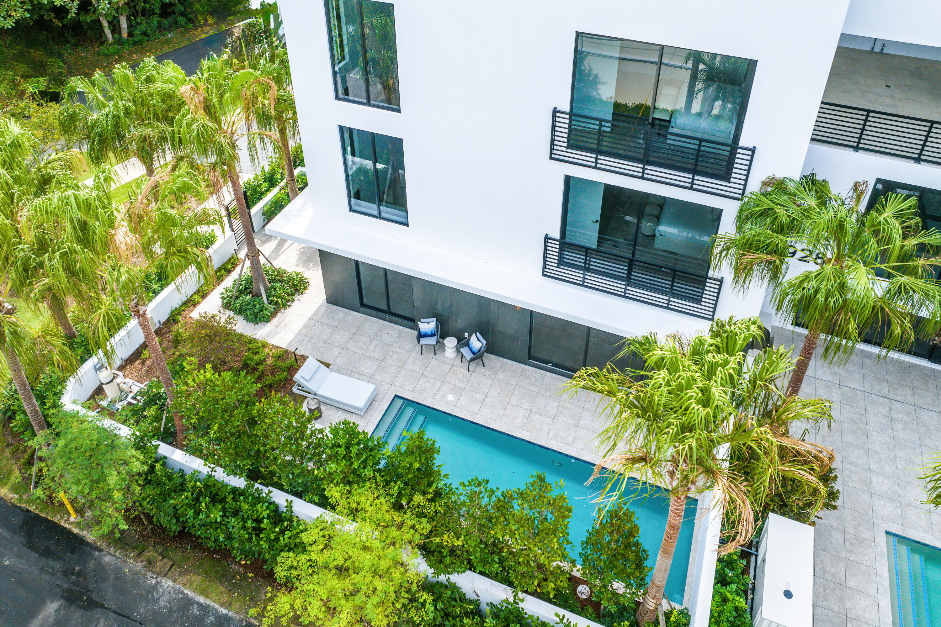 930 Palm Trail, Delray Beach FL, 33483