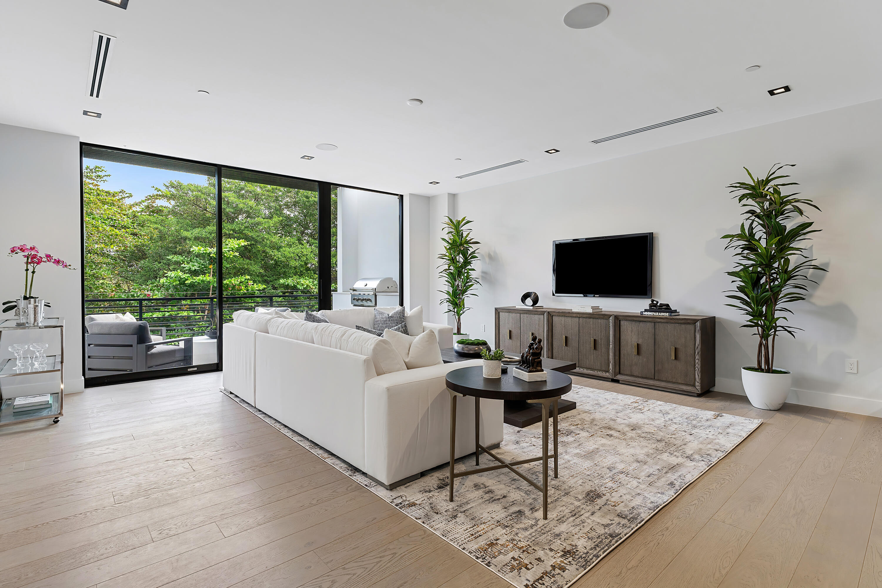 930 Palm Trail, Delray Beach FL, 33483