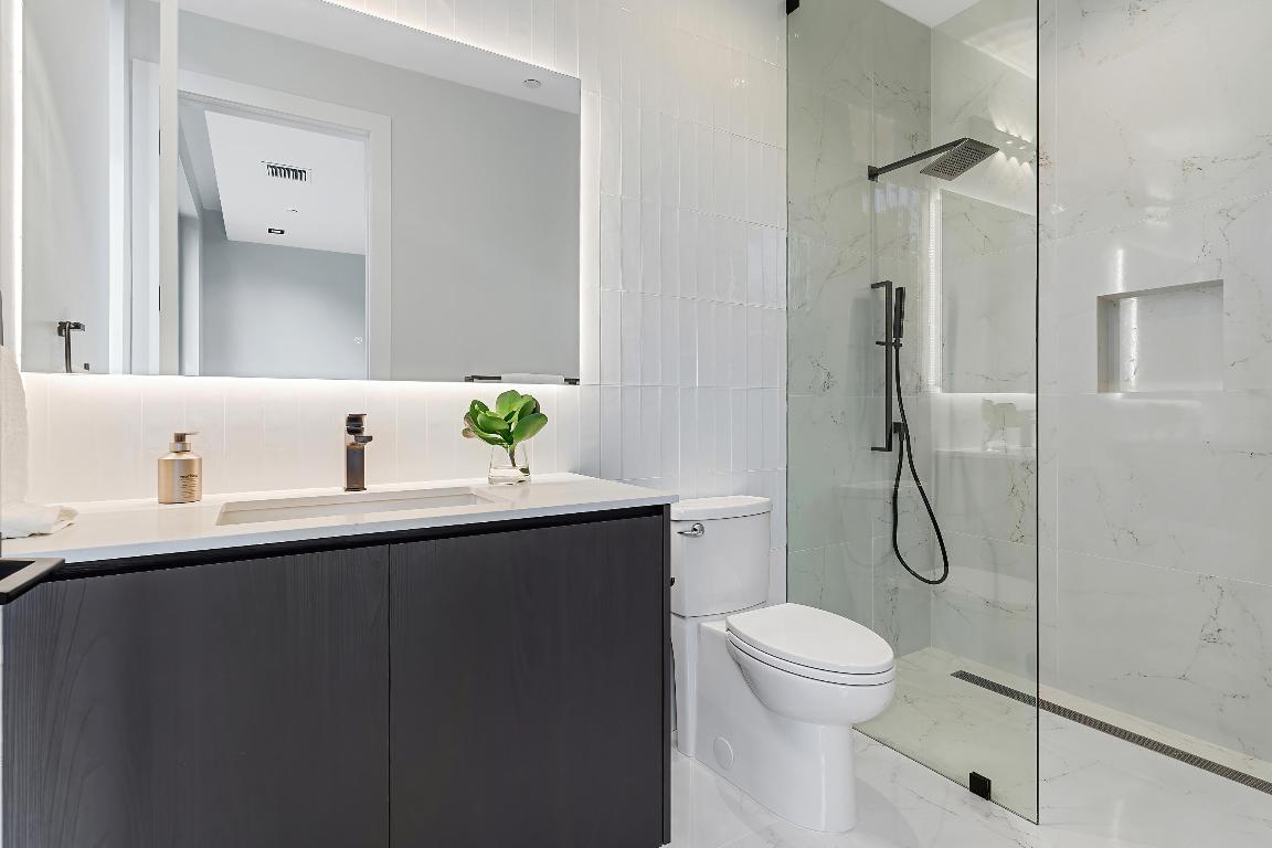 930 Palm Trail, Delray Beach FL, 33483