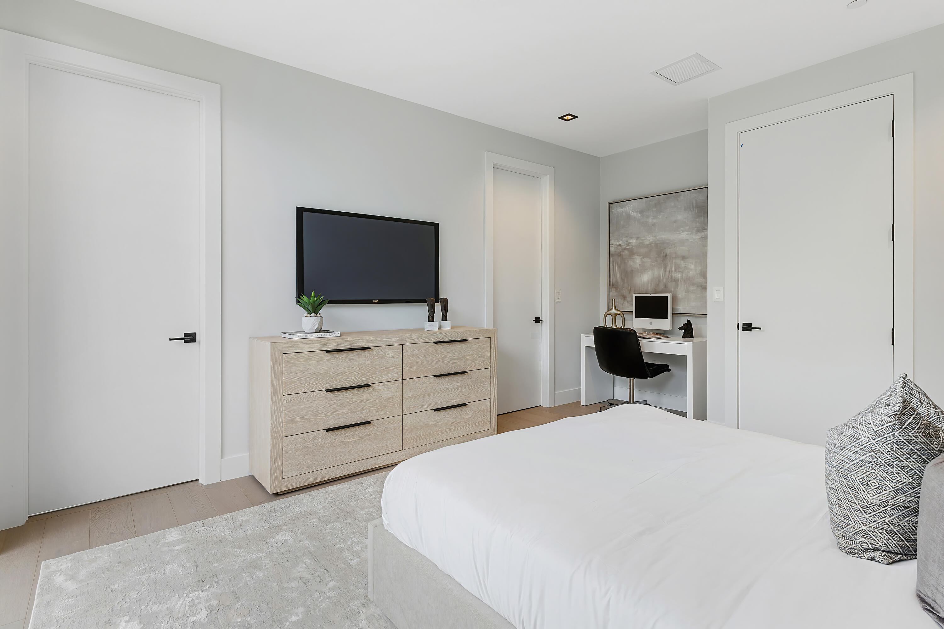 930 Palm Trail, Delray Beach FL, 33483