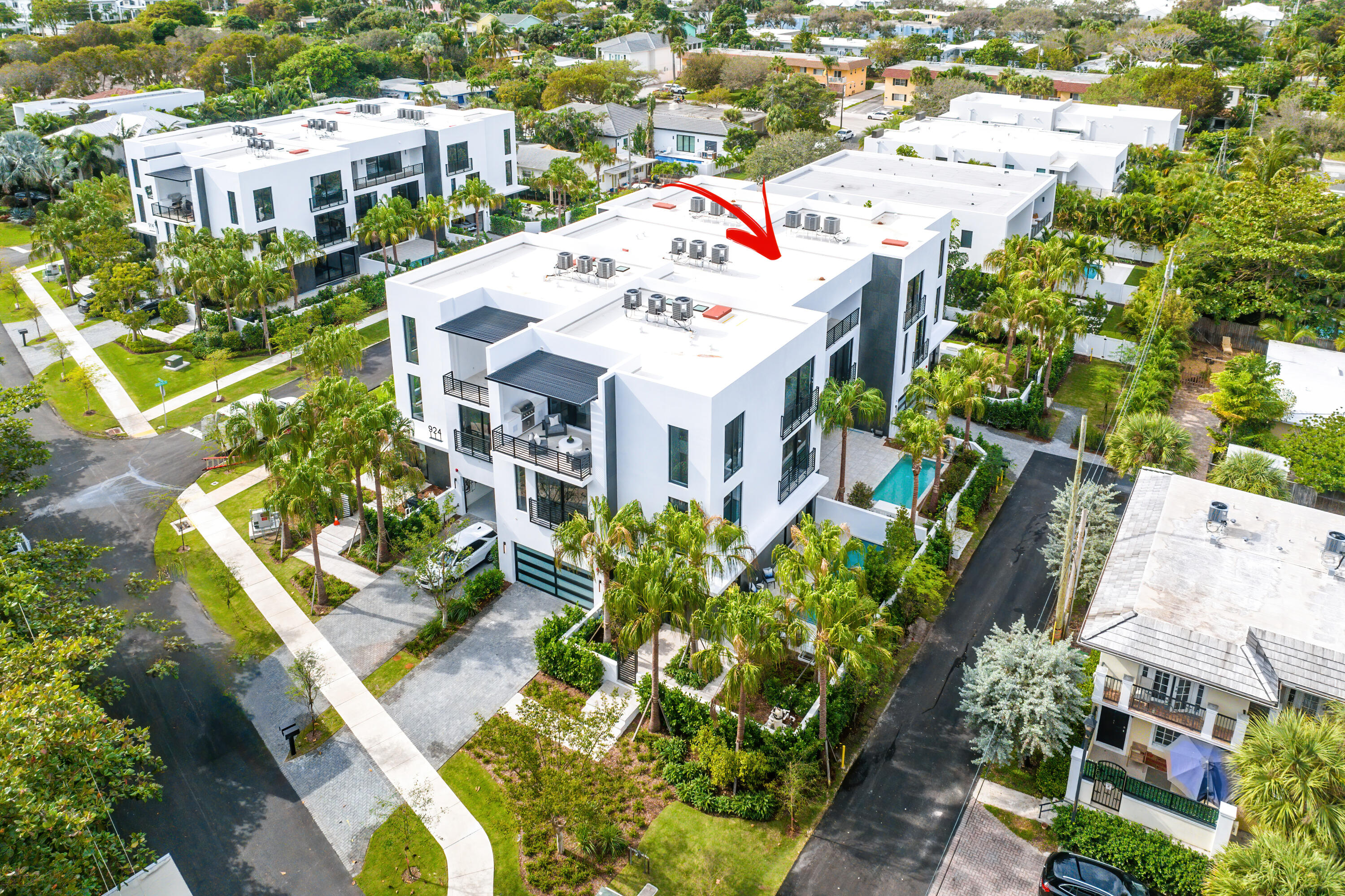 930 Palm Trail, Delray Beach FL, 33483