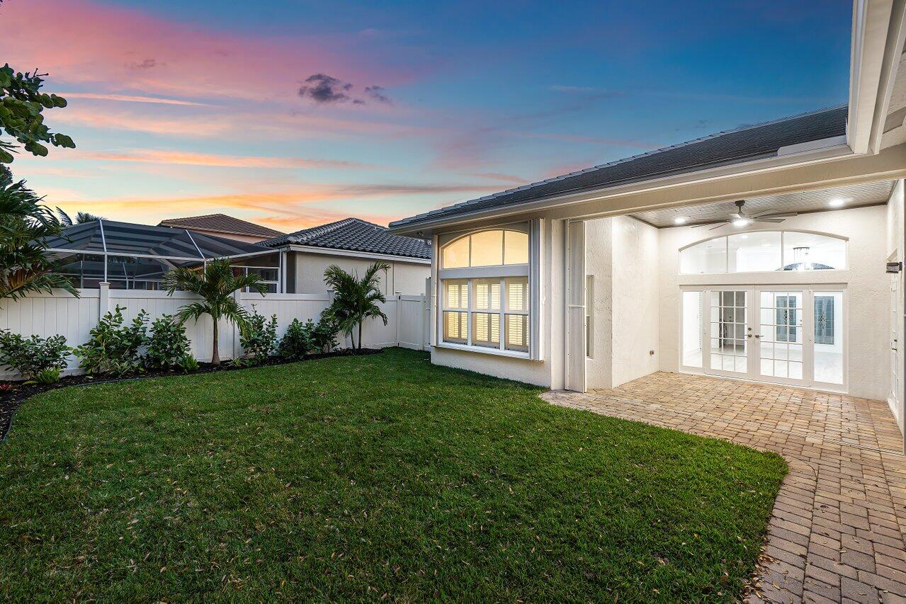 5954 Las Colinas Circle