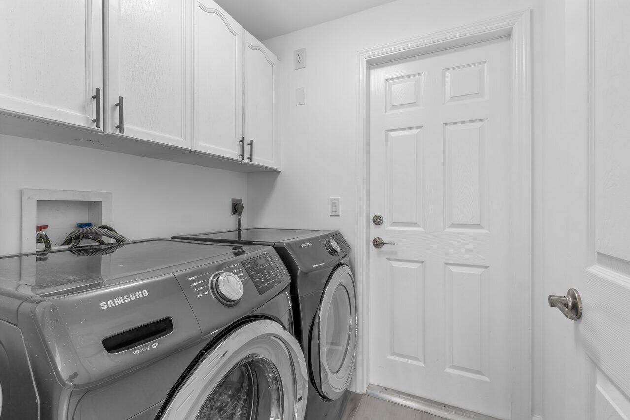 5954 Las Colinas Circle