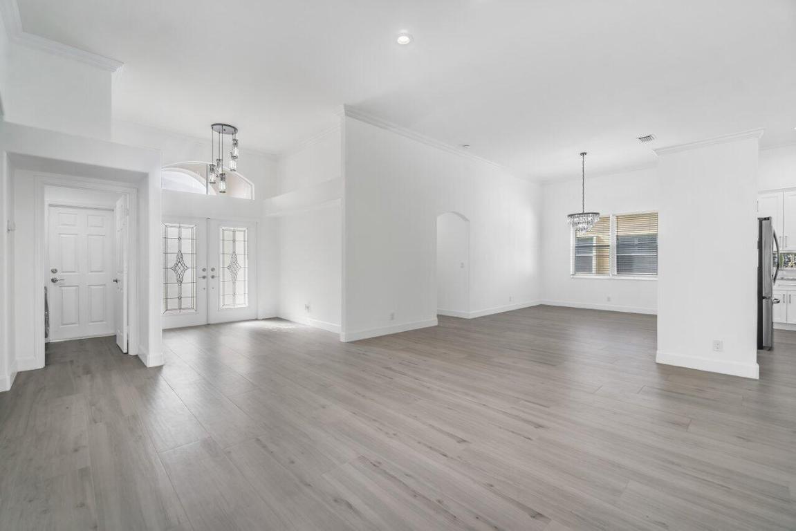 5954 Las Colinas Circle