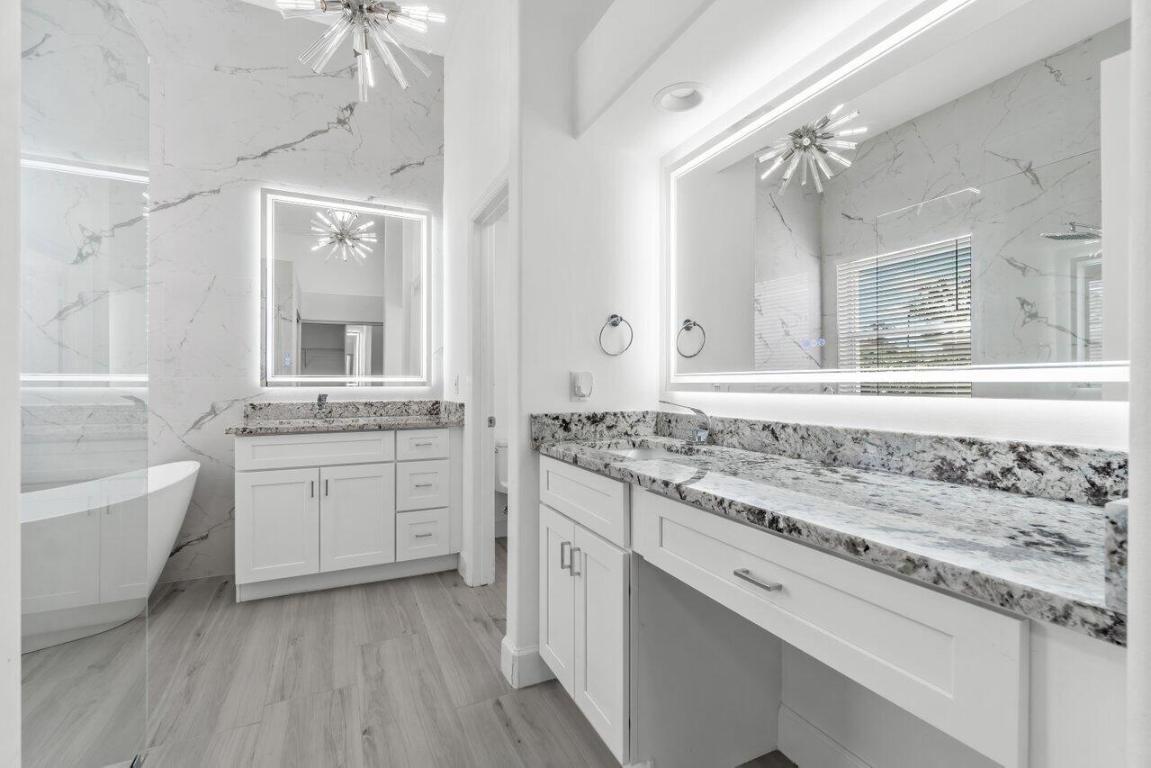 5954 Las Colinas Circle