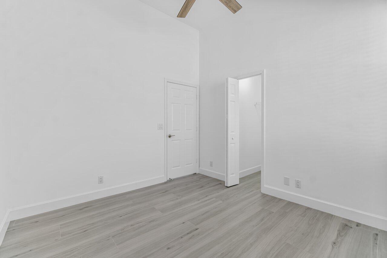 5954 Las Colinas Circle